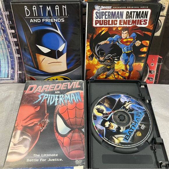 Marvel / DC Universe Movies DVDs LOT of 4 - Picture 1 of 2
